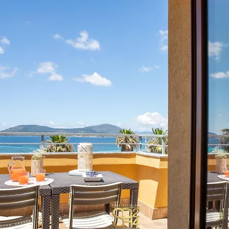Panoramic Penthouse On The Gulf Of Alghero