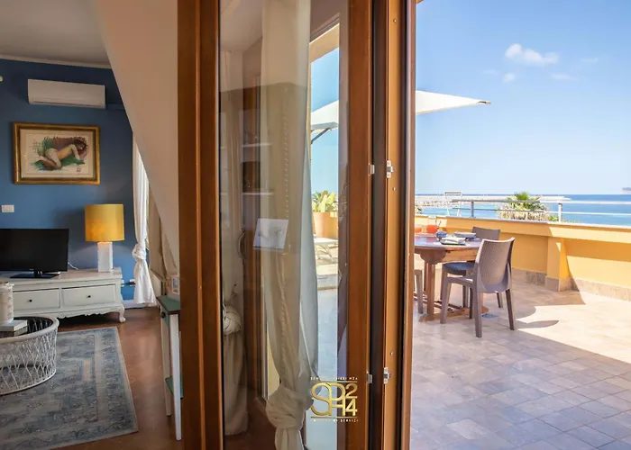 Panoramic Penthouse On The Gulf Of