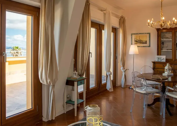 Panoramic Penthouse On The Gulf Of