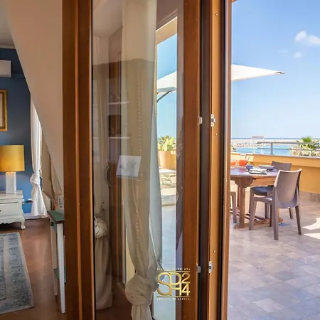 Panoramic Penthouse On The Gulf Of