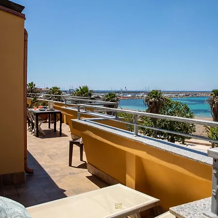 Panoramic Penthouse On The Gulf Of